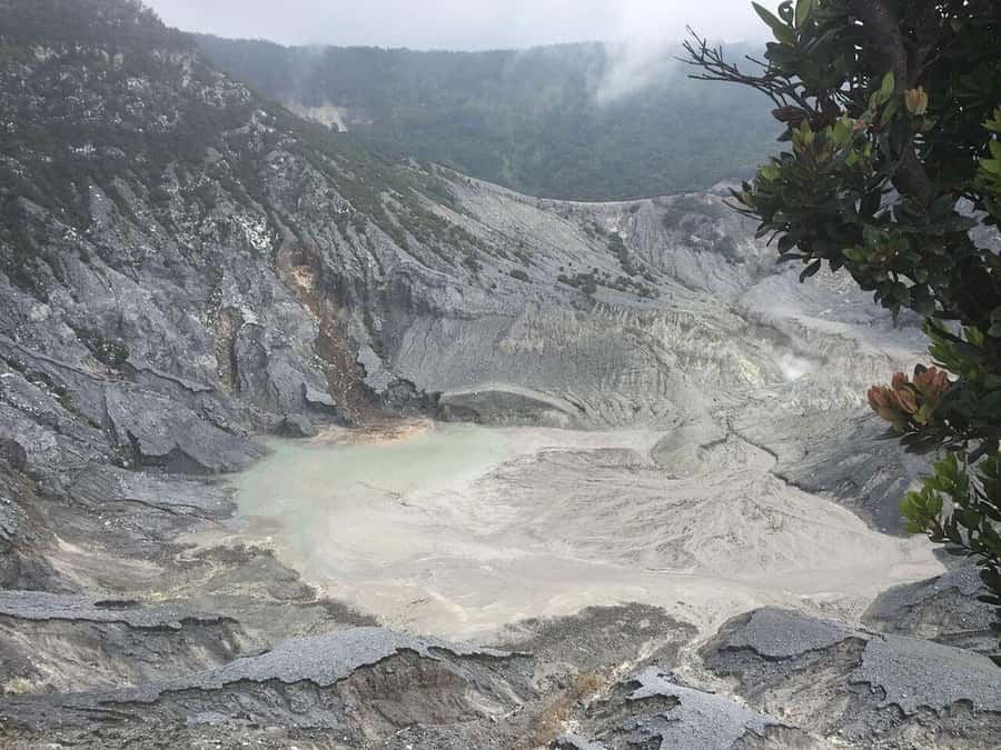 Jakarta: Waterfalls, Volcano, White Crater, Tea, Hot Spring - Three waterfalls or a volcanic West Java day