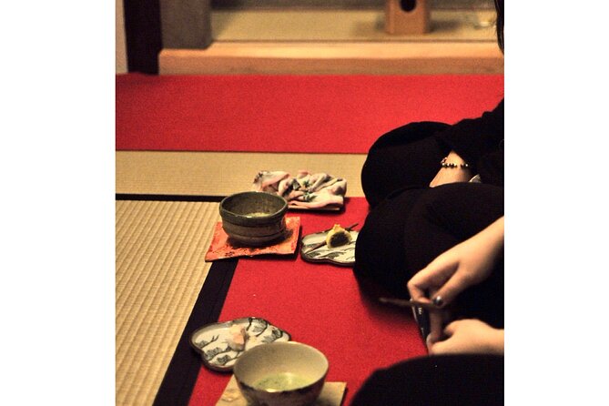 Japan's Customs of Ikebana Art, Tea Ceremony & Kimono Welcome - A quiet introduction to ikebana and matcha