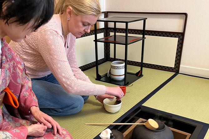 Japanese Sweets Making & Tea Ceremony in Yokohama, suburban Tokyo - What the private-home setting adds