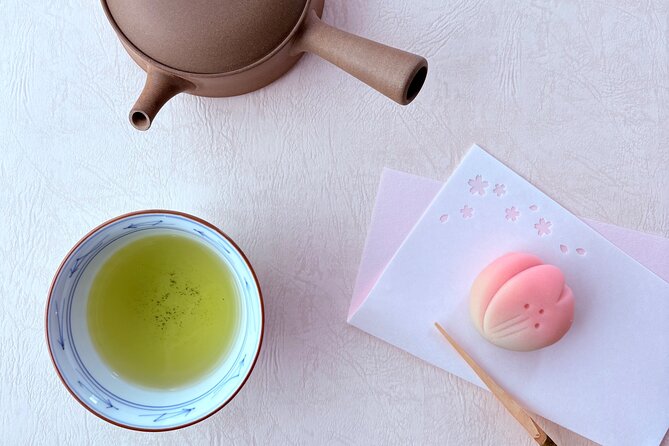 Japanese Tea Making Class in Sapporo - Ice and a wine glass change the aroma