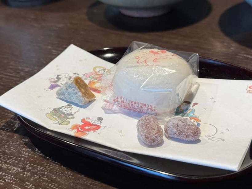 Kagoshima: Matcha Making Experience - What the casual room changes