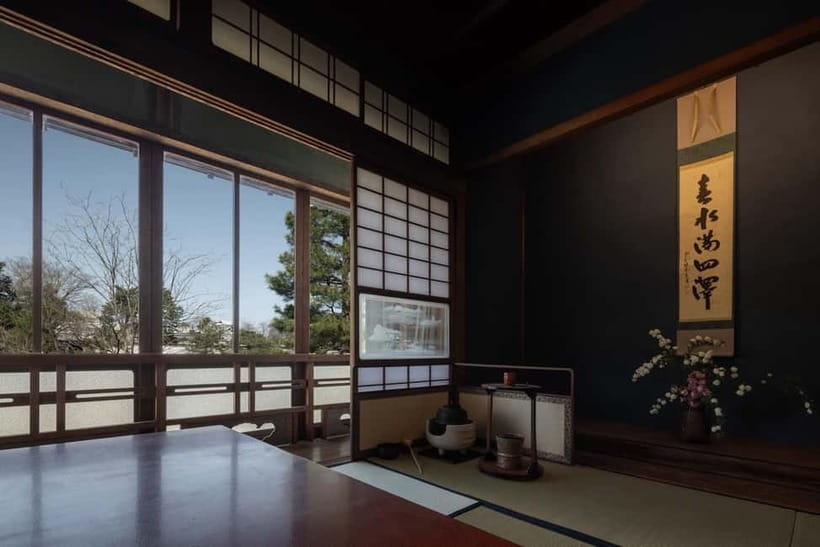 Kanazawa: Tea Ceremony Experience at Kenrokuen - A private group has real advantages