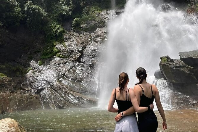 Kandy to Nuwara Eliya Private Day Tour: Tea Factory& Gregory Lake - Gregory Lake offers a slower hour by the water