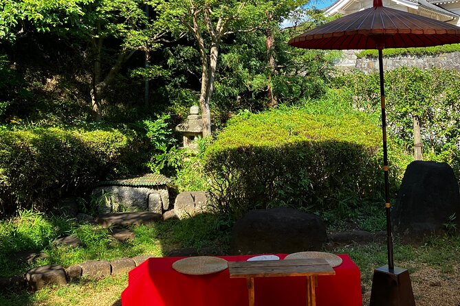 Kimono Dressing & Tea Ceremony Experience at a Beautiful Garden - A quiet tea ceremony at Shorai-tei