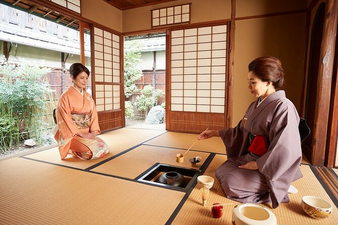 Kimono Tea Ceremony at Kyoto Maikoya, Karasuma Shijo - Who will enjoy this most?