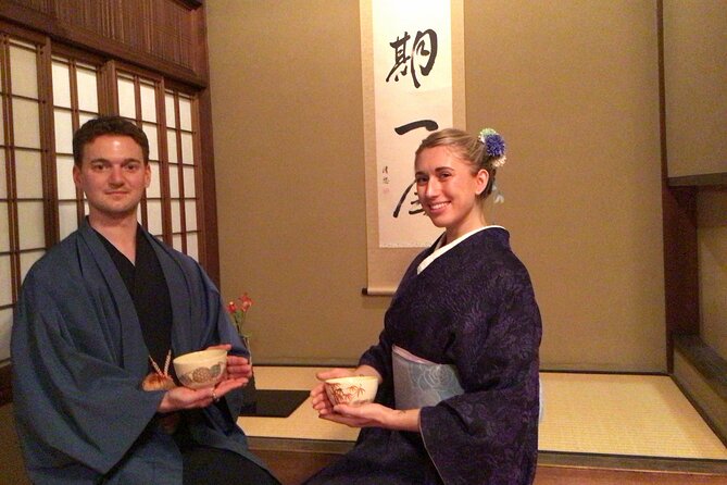 Kimono Tea Ceremony at Kyoto Maikoya, NISHIKI - Who Will Enjoy This Most?