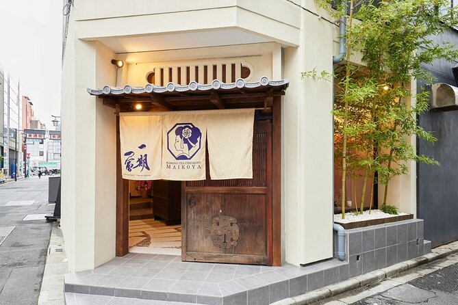 Kimono Tea Ceremony at Tokyo, Asakusa Maikoya - Why making matcha yourself matters