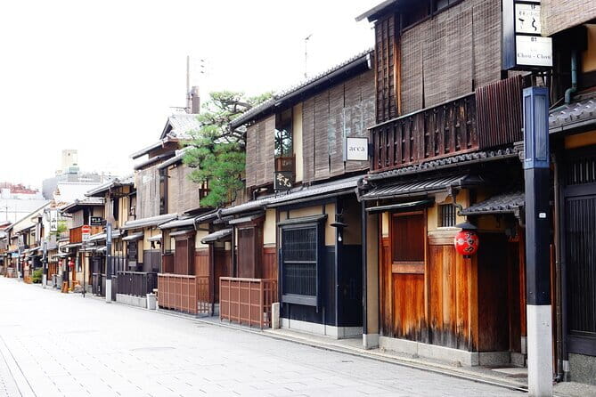 Kyoto: A Walking Tour of Four Spring Waters, Tofu Lunch & Matcha - Tofu and Kyoto obanzai at the opening meal