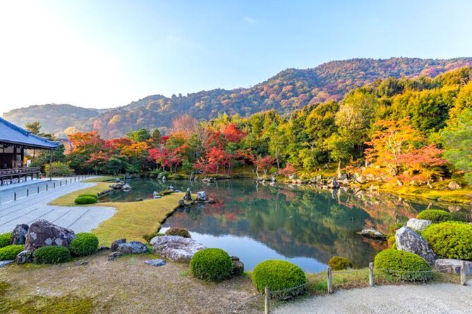 Kyoto: Arashiyama Bamboo, Temple, Matcha, Monkeys & secret spots - Arashiyama shopping street and useful local help