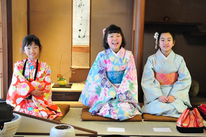 Kyoto Japanese Tea Ceremony Experience in Ankoan - Watching the matcha demonstration