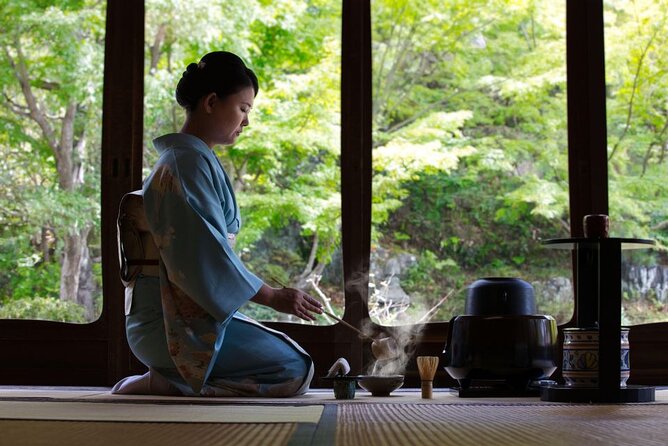 Kyoto Kiyomizu Tea Ceremony with Scenic Garden Views - The small-group advantage