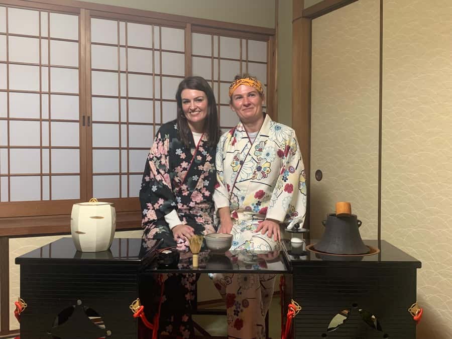 Kyoto Ninenzaka: Tea Ceremony in Old Townhouse with Chairs - Group size, language, and the overall pace