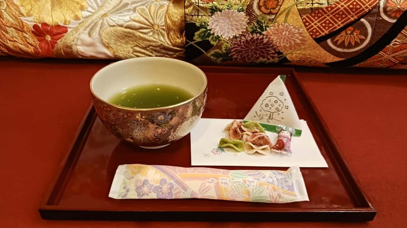 Kyoto: Nishiki Market Tea Ceremony with Koto Performance - The opening koto performance sets the mood