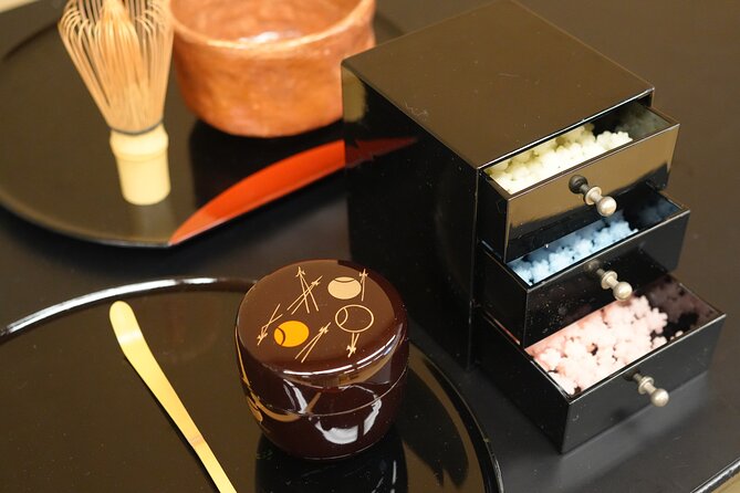 Kyoto Private Tea Ceremony at a Japanese Inns - The final 20 minutes: whisk your own matcha