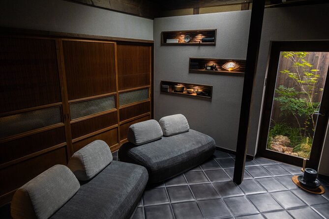 KYOTO: Private Tea Ceremony in Hidden Townhouse (Kid-Friendly) - Finishing with a matcha latte