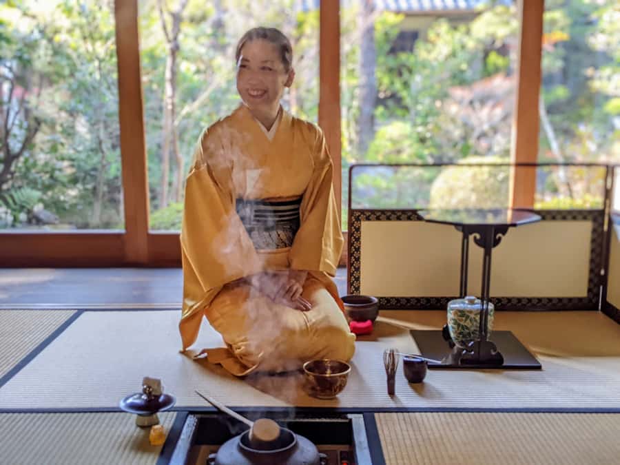 Kyoto: Private Tea Ceremony with a Garden View - Comfort, access, and small rules worth knowing
