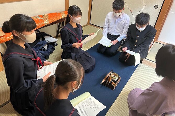 Kyoto Private Tea Ceremony with Tea Master at Home - Aya Ito’s teaching style and English support