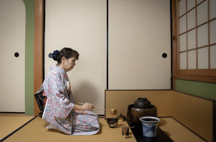 Kyoto: Tea Ceremony Experience in a Small Tea Room - Why the Teacher Makes a Difference