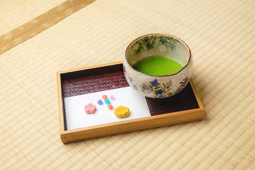 Kyoto: Tea Ceremony in 100-year-old Kyo-Machiya Townhouse - Choosing the kimono option
