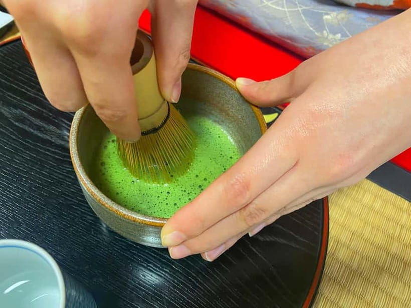 Kyoto: Tea Ceremony in a Traditional Tea House in Kiyomizu - The garden gives the ceremony its setting