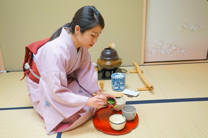 Kyoto Tea Ceremony & Kiyomizu-dera Temple Walking Tour - Group size, guiding, and photo help