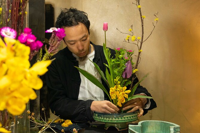 Kyoto Tea ceremony with Japanese Flower Arrangement Ikebana - Choosing flowers near Kinkaku-ji and Daitoku-ji