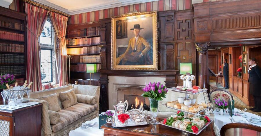 London: Afternoon Tea at The Milestone with Champagne Option - The 90-minute afternoon tea rhythm