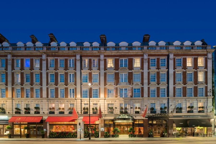 London: Afternoon Tea at The Rubens at the Palace - What the strongest praise tells you