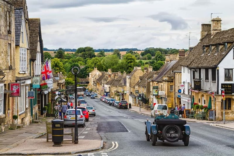 London: Cream Tea at Blenheim Palace & the Cotswolds Tour - Who should book this tour?