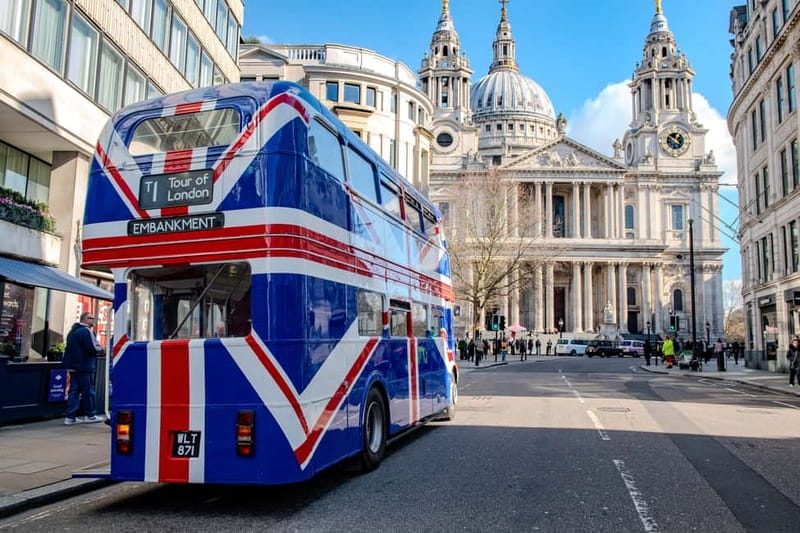 London: Great British Afternoon Tea Bus Tour - Tea, Coffee, and Hot Chocolate During the Ride
