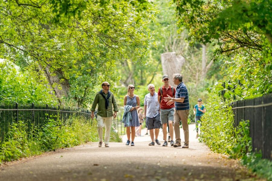 London: Kensington Palace Afternoon Tea & Guided Walk - Who will enjoy this afternoon most