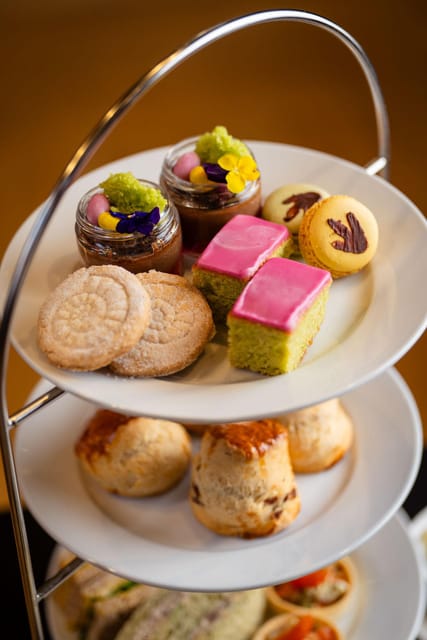 London: Natural History Museum Guided Tour & Afternoon Tea - Key details at a glance