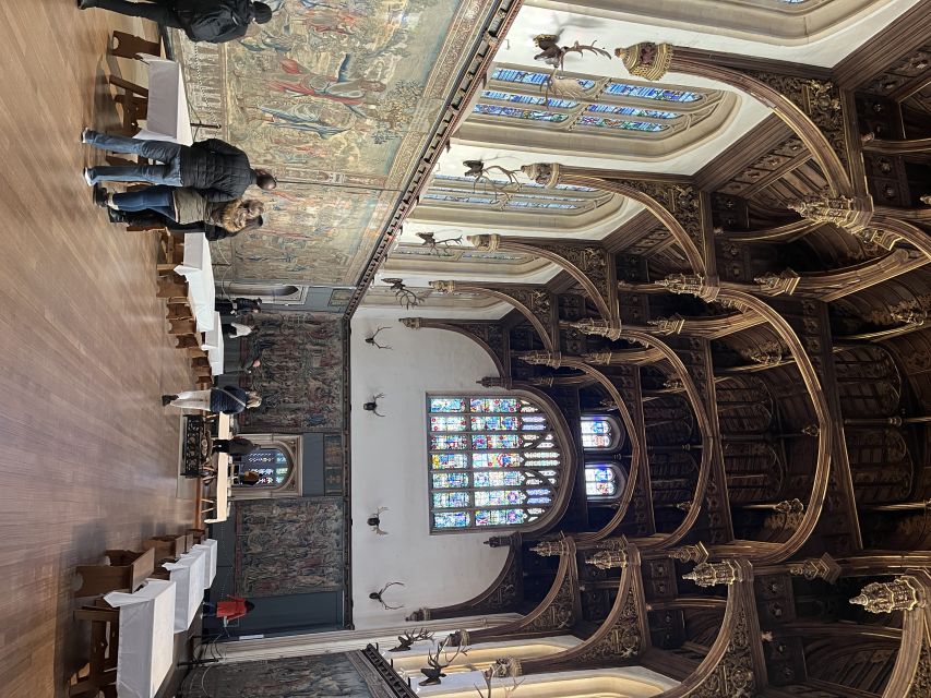 London: Royal Hampton Court Guided Tour with Afternoon Tea - Afternoon tea in a royal setting