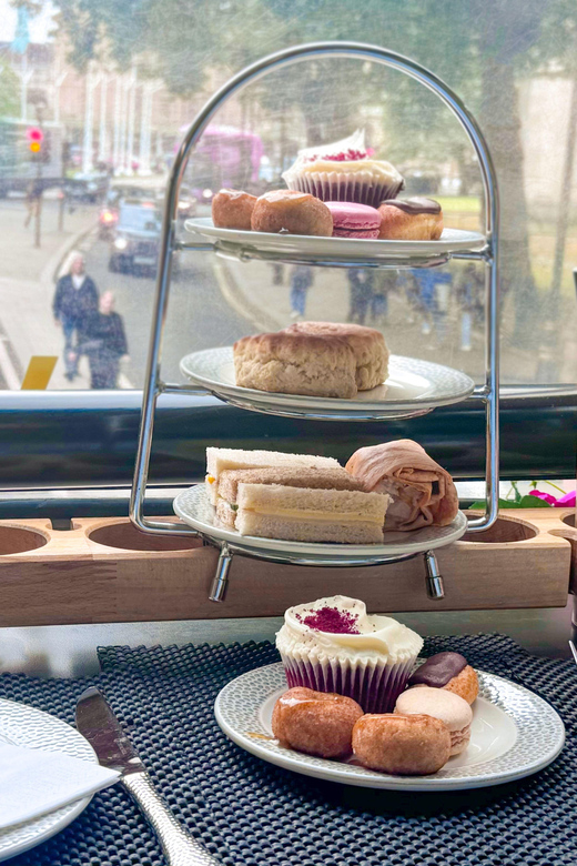 London: Taylor Swift-Inspired Afternoon Tea Bus Tour - What arrives on the afternoon tea stand