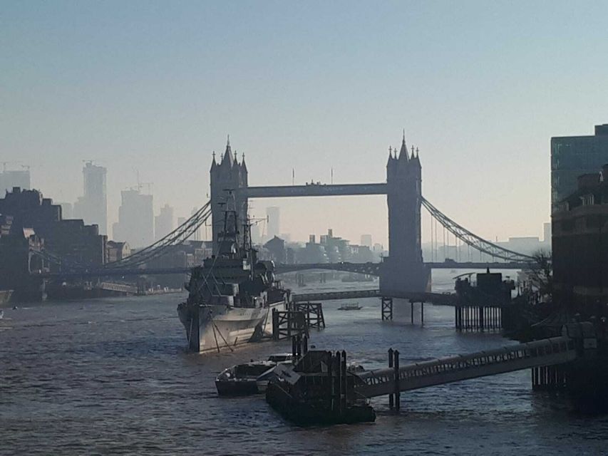 London: Tower, Cruise, & Harrods Tea Full-Day Experience - Starting early at Victoria Coach Station