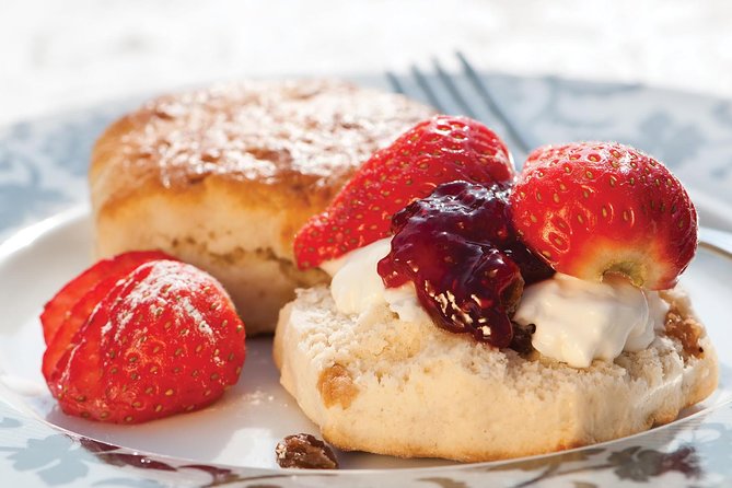 London Vintage Bus Tour with Cream Tea at Harrods - Forty-five minutes on the Thames