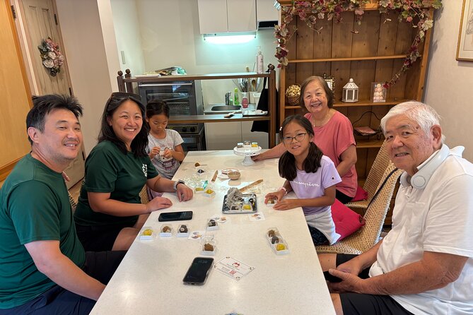 Making Japanese desserts Nerikiri & drinking matcha in Tokyo - Why the small group size matters