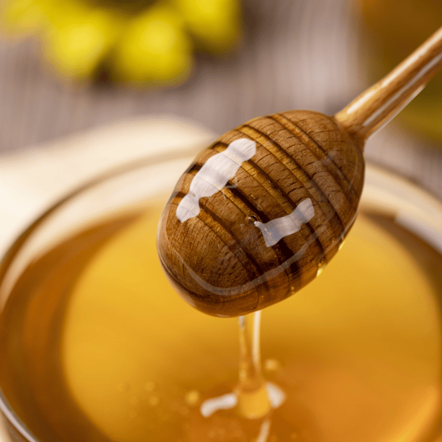 Nafplio: Tea Tasting Experience with Greek Delicacies - Two pure teas: tasting the leaves without camouflage