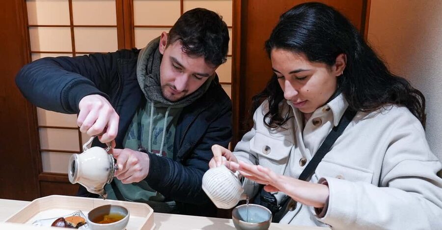 Nara:5 Type of Tea Tasting & Mindful Tea Ceremony - The favorite-tea pot is the quiet centerpiece