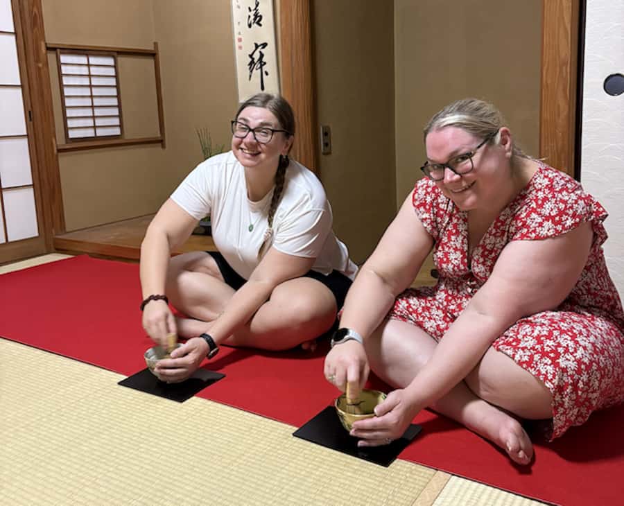 【NEW】Shibuya Tea Ceremony Tokyo-Chaan - Making your own bowl with traditional utensils