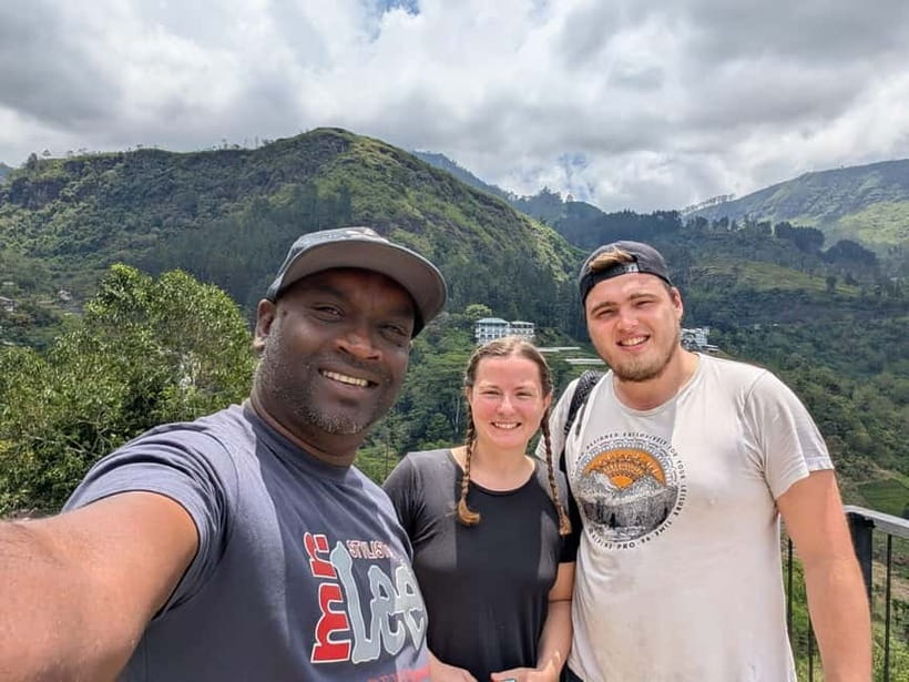 Nuwara Eliya Tea & Ramboda Falls Taxi tours for 5 pax - Tea factories and the story behind Ceylon tea