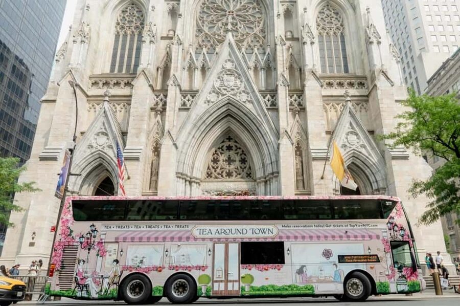 NYC: Tea Around Town Bus Tour with Live Entertainment - Who should book the pink bus