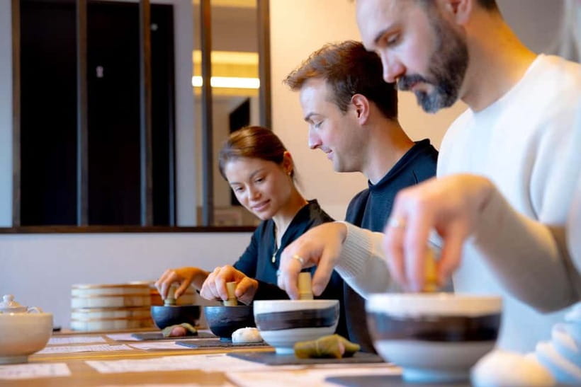Osaka: Matcha Making Experience with Japanese Sweets - The first lesson: matcha history through a quiz