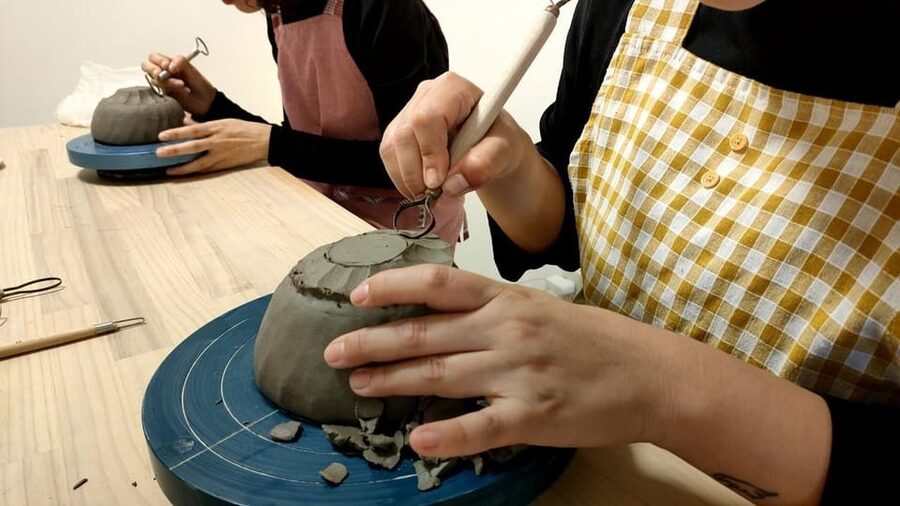 Osaka: Tea Ceremony and Matcha Tea Bowl Making Workshop - Meeting the tea ceremony master at Teradacho