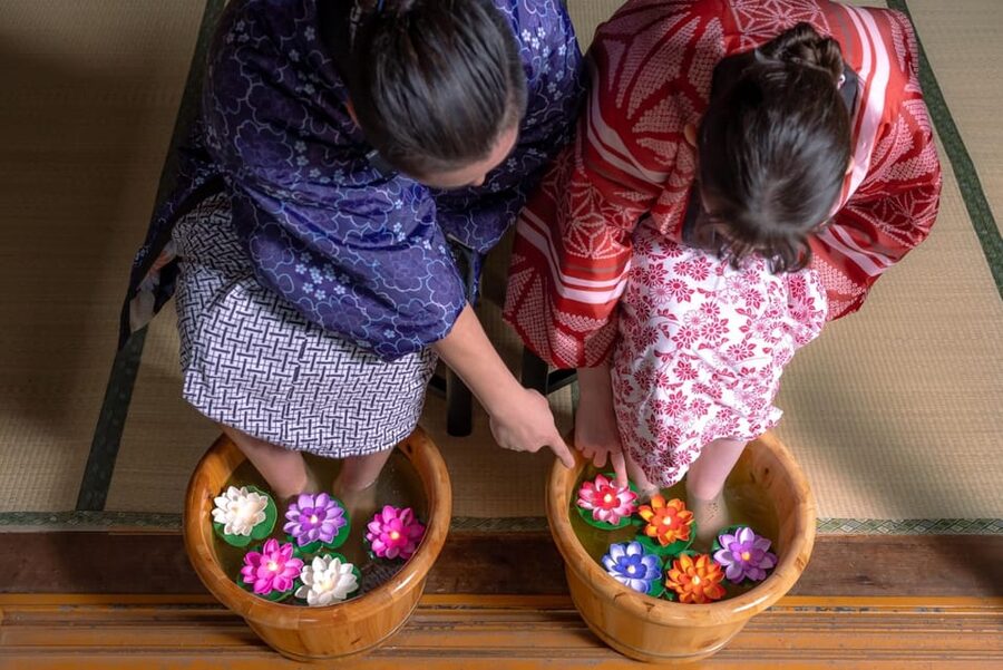 Osaka Temple Head Spa &Matcha Facial – Refresh & Glow〈90min〉 - Arriving, changing into a yukata, and finding the right door