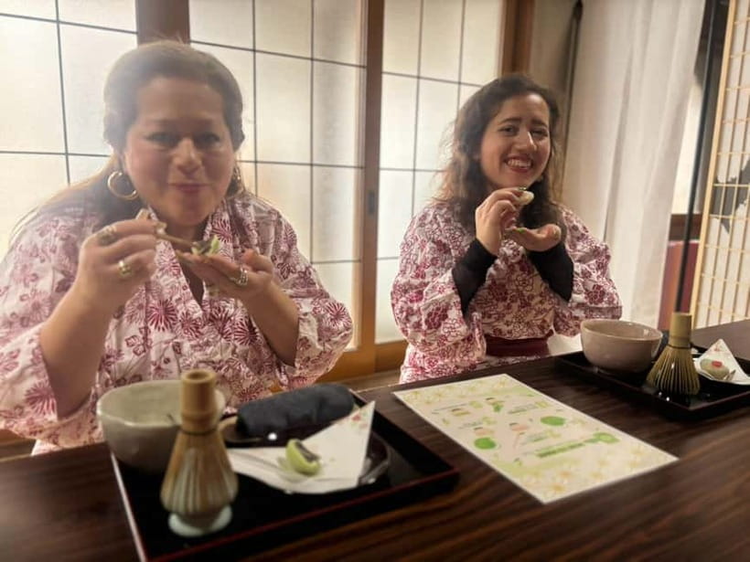 Osaka Temple Head Spa &Matcha Facial – Refresh & Glow〈90min〉 - Tea ceremony with history, not just a cup of matcha
