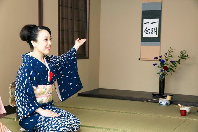 Practicing Zen through Japanese Tea Ceremony - Watching the formal matcha preparation