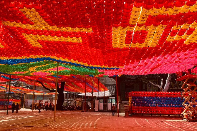 Private Full-Day Guided Tour in Seoul with Lunch, Tea and Dinner - Gyeongbokgung Palace and the National Folk Museum