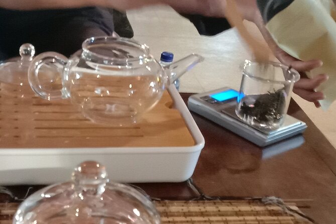 Private Half-Day Tea Village Discovery with lunch in Yogyakarta - Making green tea and white tea