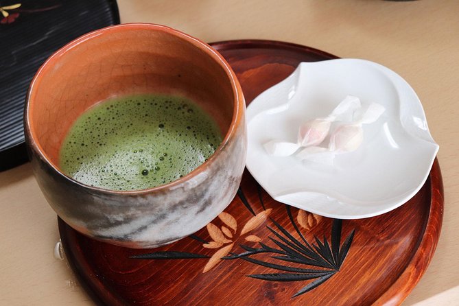 Private Kyoto Sushi Cooking Class & Tea Ceremony with Emika - A Home Kitchen Instead of a Cooking Studio
